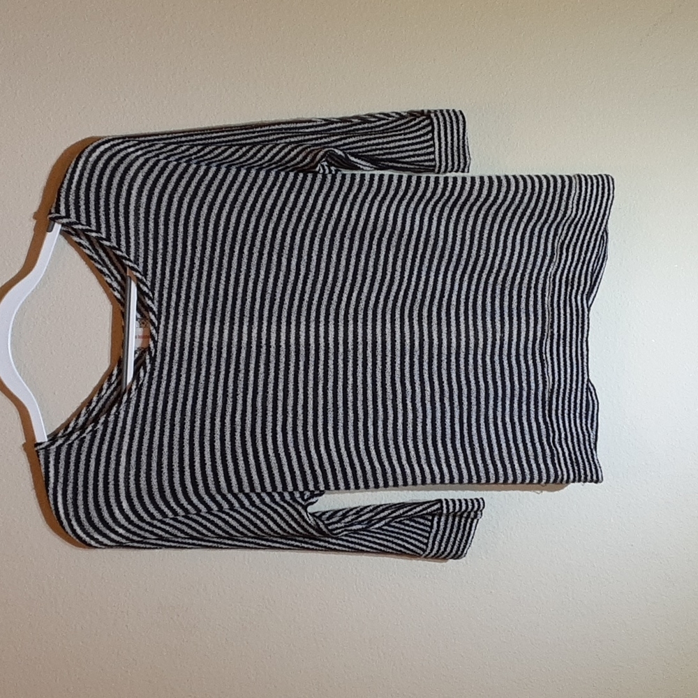 Black and white striped sweater top-Size XL